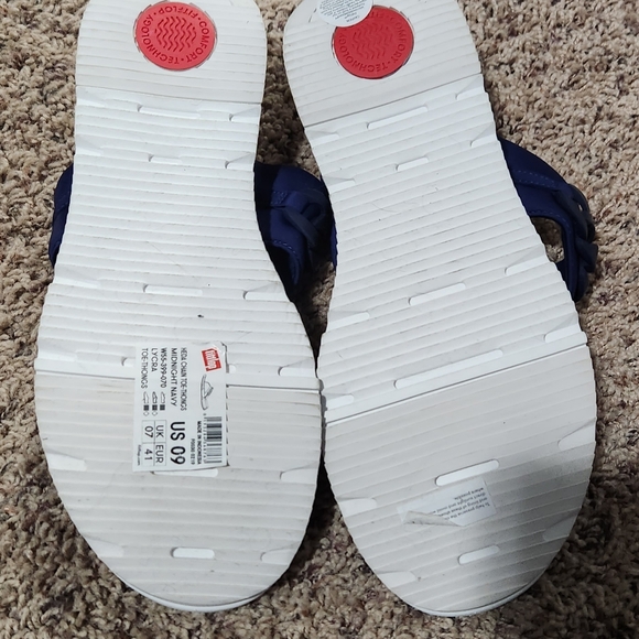 Fit Flop Heda chain toe thong size 9 - midnight blue/white EUC - Picture 3 of 3